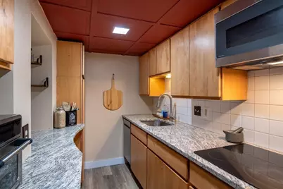 61 Crescent St #7, Northampton, MA 01060 - Photo 12