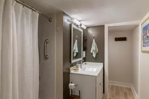 61 Crescent St, Northampton, MA 01060 - Photo 14