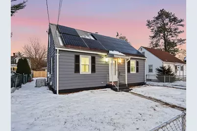 25 Pheland St, Springfield, MA 01109 - Photo 1