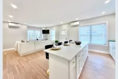 20 Broad St #1, Medway, MA 02053 - Photo 2