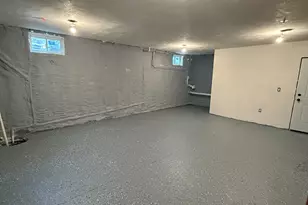 20 Broad St, Medway, MA 02053 - Photo 12