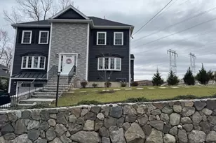 78 Mountain Rd, Burlington, MA 01803 - Photo 1