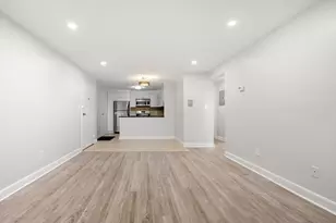 1105 Lexington St, Waltham, MA 02452 - Photo 6