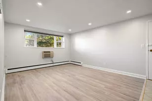 1105 Lexington St, Waltham, MA 02452 - Photo 18