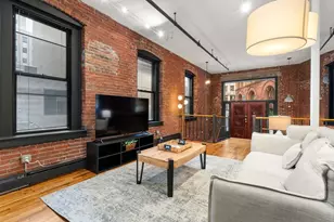 13 Stanhope St, Boston, MA 02116 - Photo 4