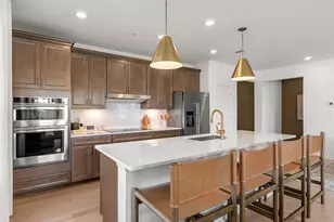 7 Green St, Shrewsbury, MA 01545 - Photo 1