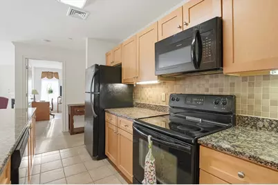 1818 Main Street #204, Holden, MA 01522 - Photo 10