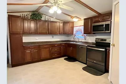 20 Conestoga Trail, Brookfield, MA 01506 - Photo 2