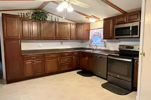 20 Conestoga Trail, Brookfield, MA 01506 - Photo 2