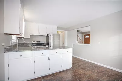 27 Campbell Dr, Agawam, MA 01001 - Photo 2