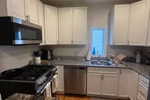 525 E 3rd St, Boston, MA 02127 - Photo 8