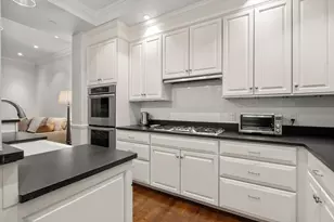 413 Commonwealth, Boston, MA 02215 - Photo 8