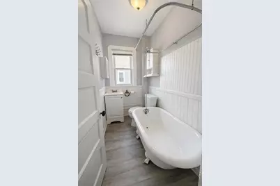 159 Frederick St #3E, New Bedford, MA 02744 - Photo 8