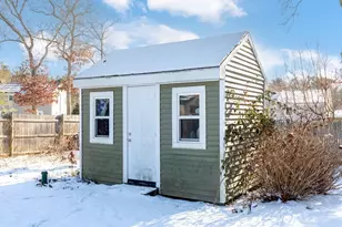 20 Montclair Ave, Pembroke, MA 02359 - Photo 8