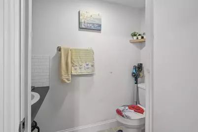 1792 Pleasant St, Fall River, MA 02723 - Photo 12