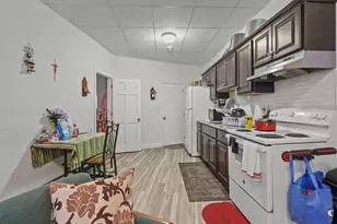 1792 Pleasant St, Fall River, MA 02723 - Photo 8