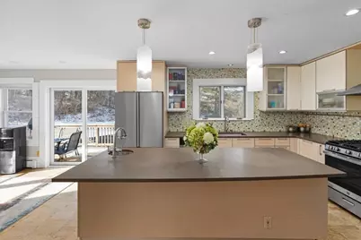 10 Hazelwood Ct, Attleboro, MA 02703 - Photo 8