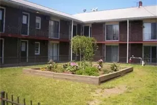 14 Collins St, Peabody, MA 01960 - Photo 2