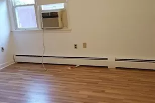 14 Collins St, Peabody, MA 01960 - Photo 4