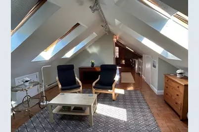 274 Poplar St #3, Boston, MA 02131 - Photo 8