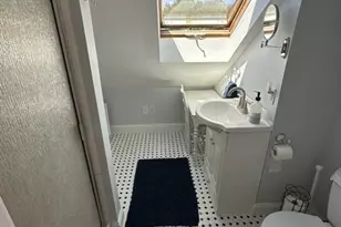 274 Poplar St, Boston, MA 02131 - Photo 20