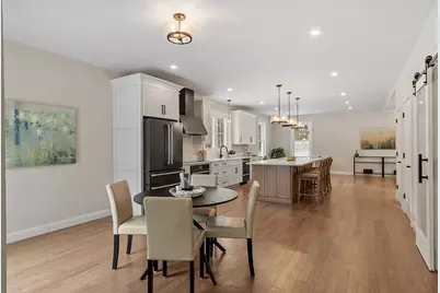 209 Middle  Road, Haverhill, MA 01830 - Photo 8