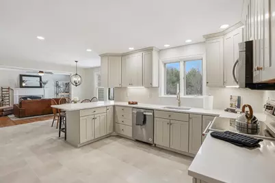 4 Donna Pass, Hopkinton, MA 01748 - Photo 8