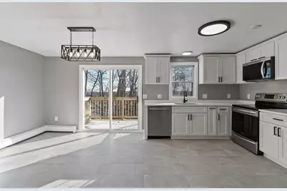 24 Ashworth Ter #24, Haverhill, MA 01832 - Photo 10