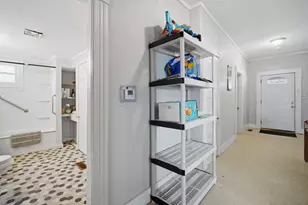 340 Oak St, Springfield, MA 01151 - Photo 10