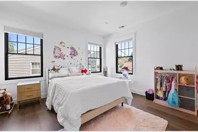 19 Shirley Rd, Medford, MA 02155 - Photo 16