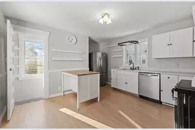3 Franconia St, Worcester, MA 01602 - Photo 12