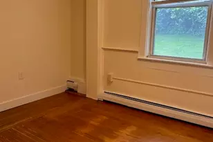 4 Chapman Ct, Greenfield, MA 01301 - Photo 10