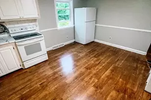 2 Bow St, Plainville, MA 02762 - Photo 8