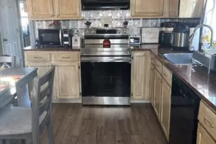 52 Stony Brook Dr, Southbridge, MA 01550 - Photo 2