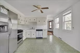 24 Blaine St, Malden, MA 02148 - Photo 2