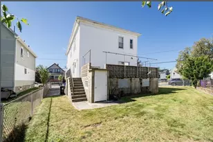 24 Blaine St, Malden, MA 02148 - Photo 2