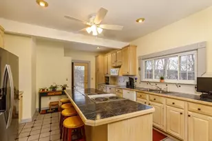 225 Wallingford Ave, Athol, MA 01331 - Photo 2