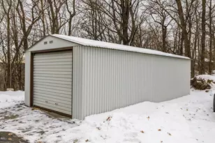 225 Wallingford Ave, Athol, MA 01331 - Photo 20