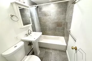 197 Kent St, Brookline, MA 02446 - Photo 10