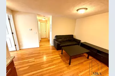 197 Kent St #15, Brookline, MA 02446 - Photo 4