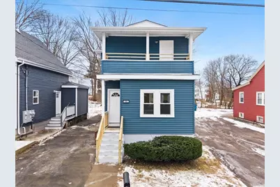 29 Saint Casimir Ave, Brockton, MA 02302 - Photo 2