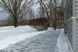 26 Green St, Monson, MA 01057 - Photo 6