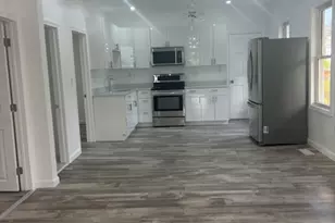 477 Hilldale Ave, Haverhill, MA 01832 - Photo 4