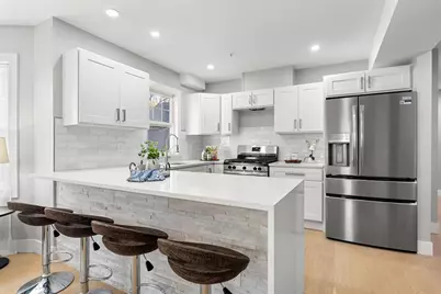 679-683 Columbia Rd #4, Boston, MA 02125 - Photo 8