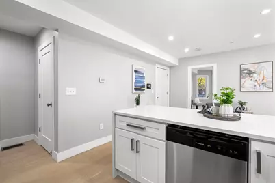 679-683 Columbia Rd #4, Boston, MA 02125 - Photo 10