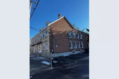 151-153 Charles Street #1, Lowell, MA 01852 - Photo 4