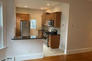 15 Trowbridge St, Cambridge, MA 02138 - Photo 2
