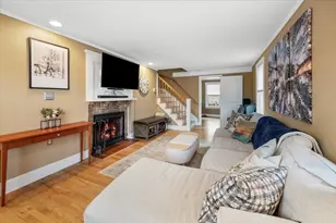 62 School St, Auburn, MA 01501 - Photo 8