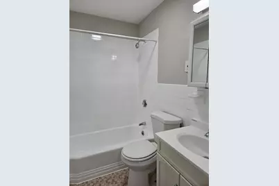 572 Cummins Highway #12, Boston, MA 02126 - Photo 8