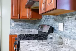 186 Powell St, Lowell, MA 01851 - Photo 20